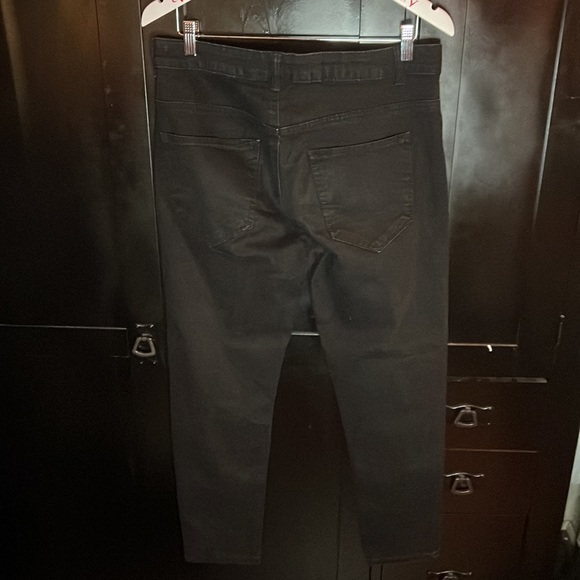 Jeans - Picture 2 of 2